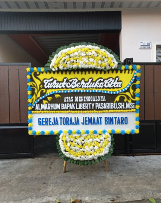 Papan Bunga Duka di Gurilla